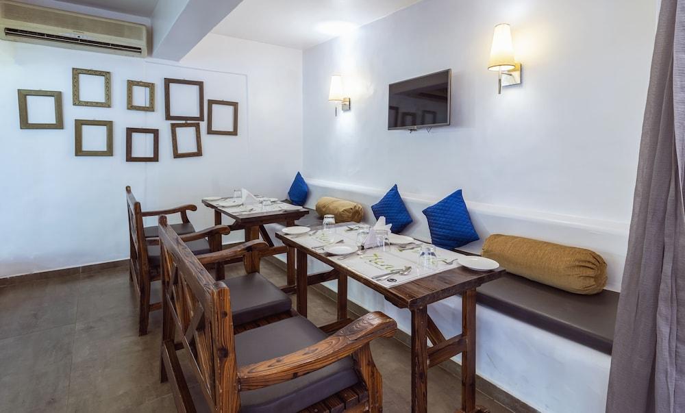 Azzure By Spree Hotel Calangute Extérieur photo