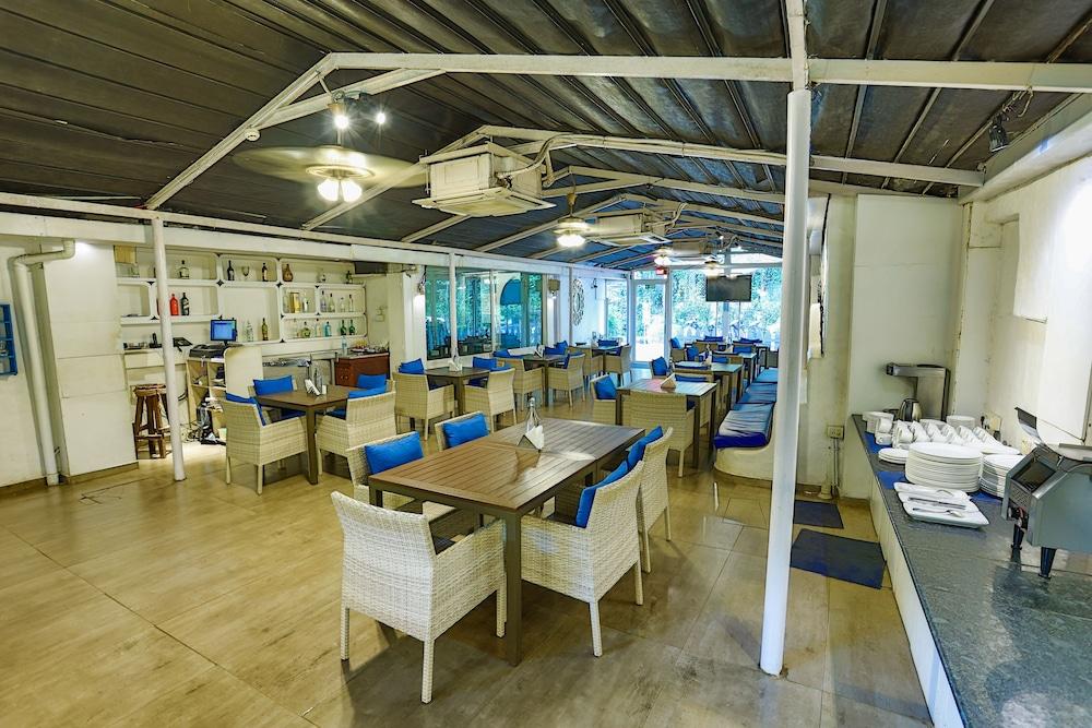 Azzure By Spree Hotel Calangute Extérieur photo